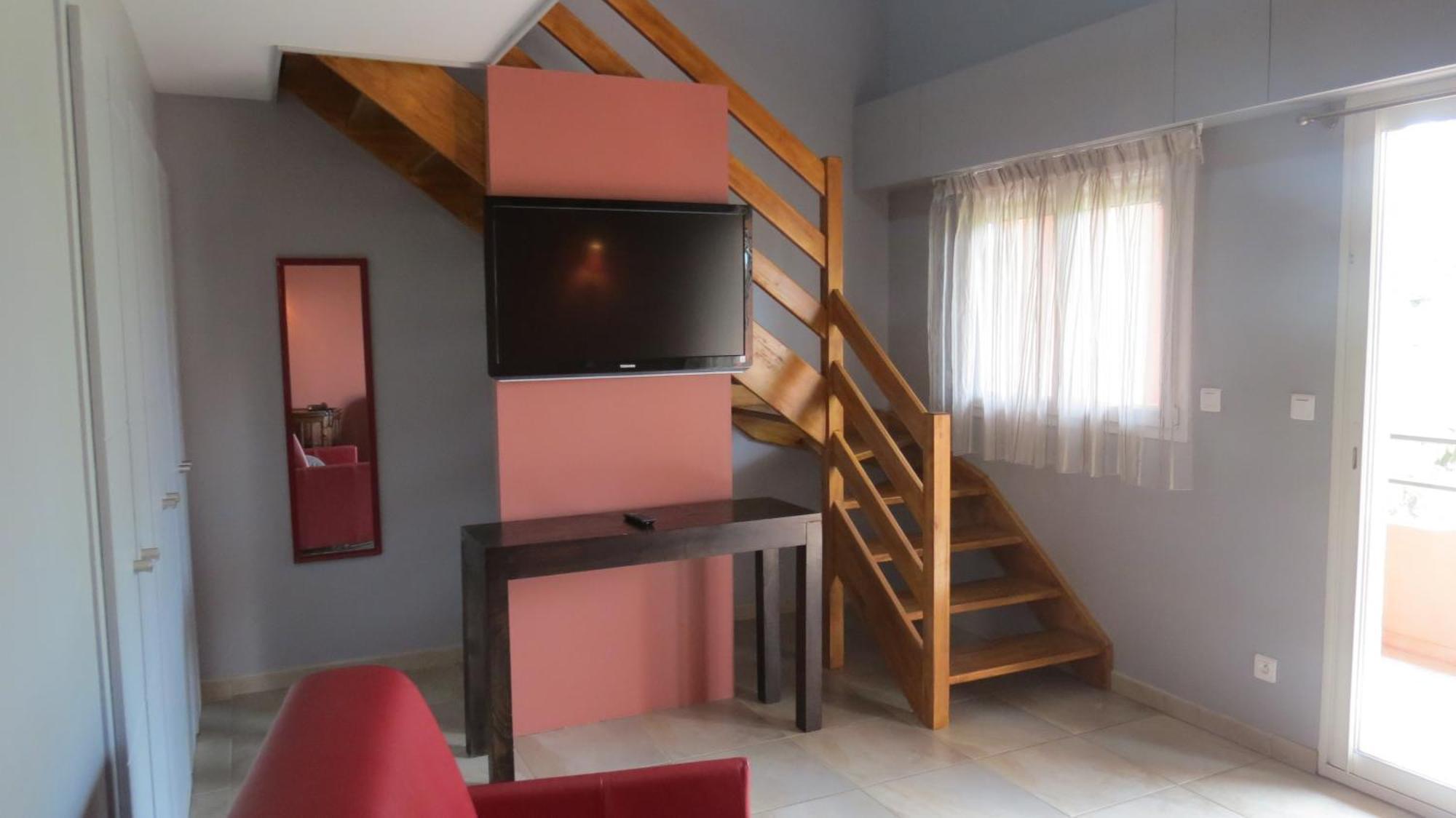 Le Mas Du Lingousto Cuers Habitación foto
